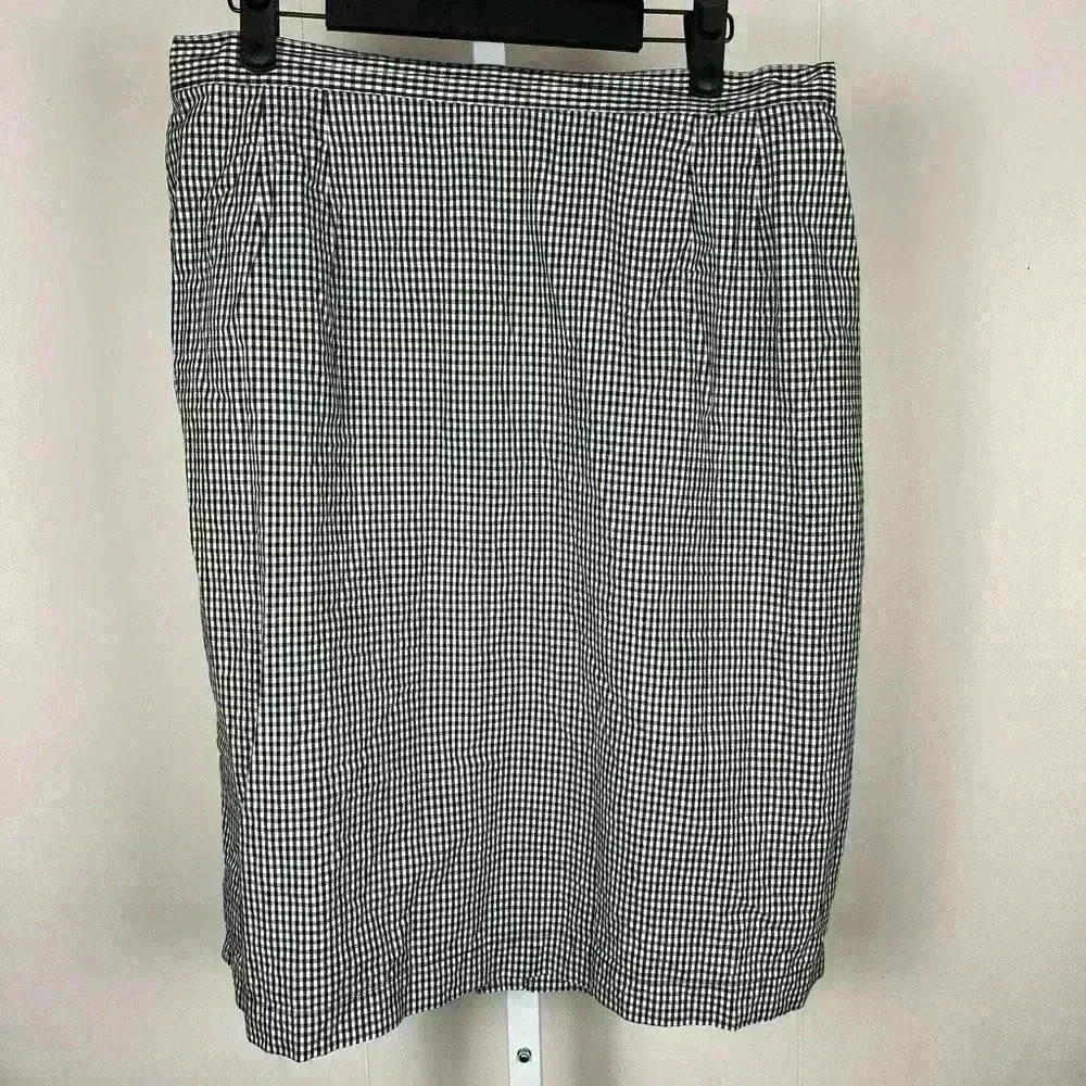 Casual Corner Annex Women’s Skirt Black and White Plaid Size‎ 14W